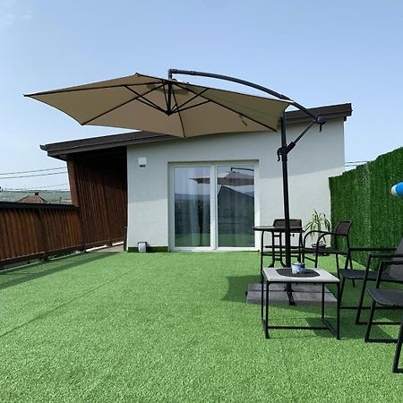 Luxus Cluj Airport Apartments Luaran gambar